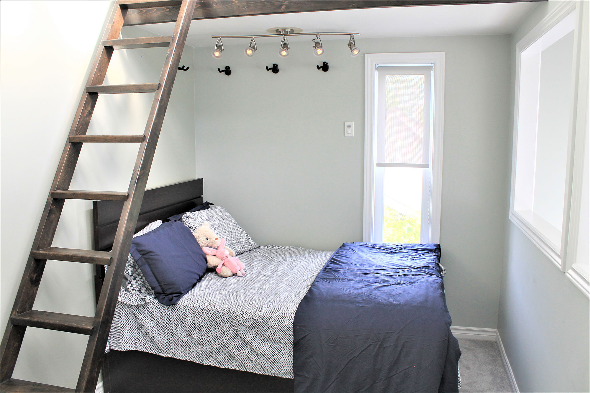 Cottage Rental Scugog Lake House HHPropertyManagement.ca